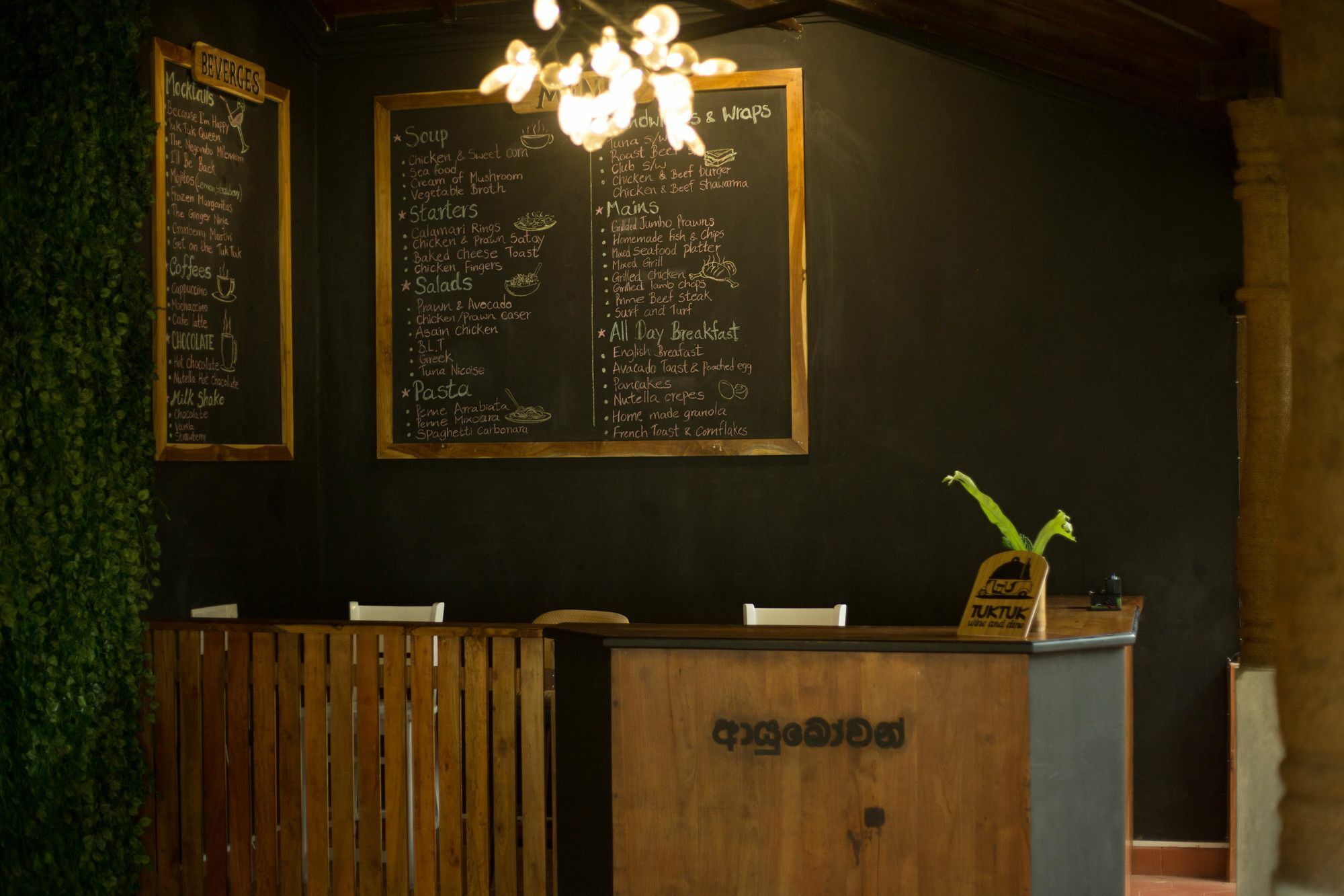 Tuk Tuk Boutique Hotel Negombo Buitenkant foto